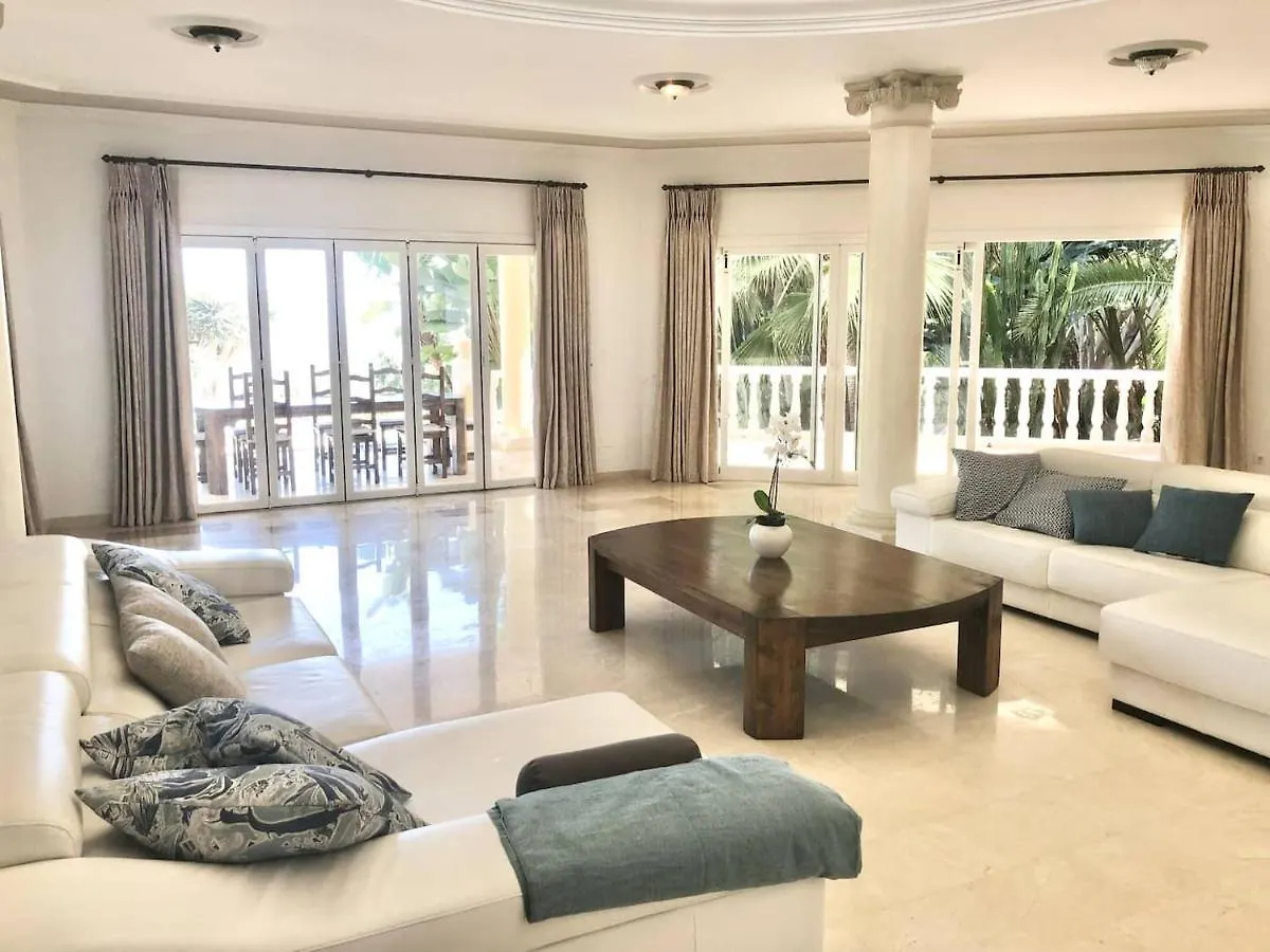 Villa Kronenburg  Marbella